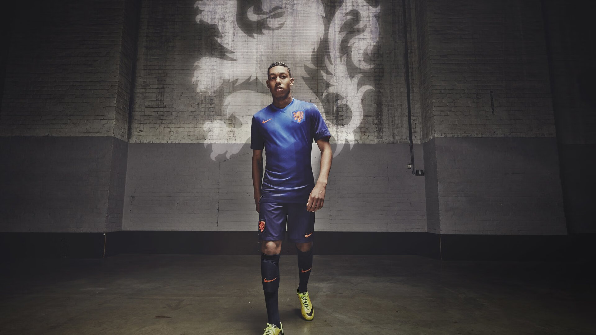 当黄黑风暴席卷雷鬼节奏，卡瓦哈尔数据爆炸背后的足球文明对话