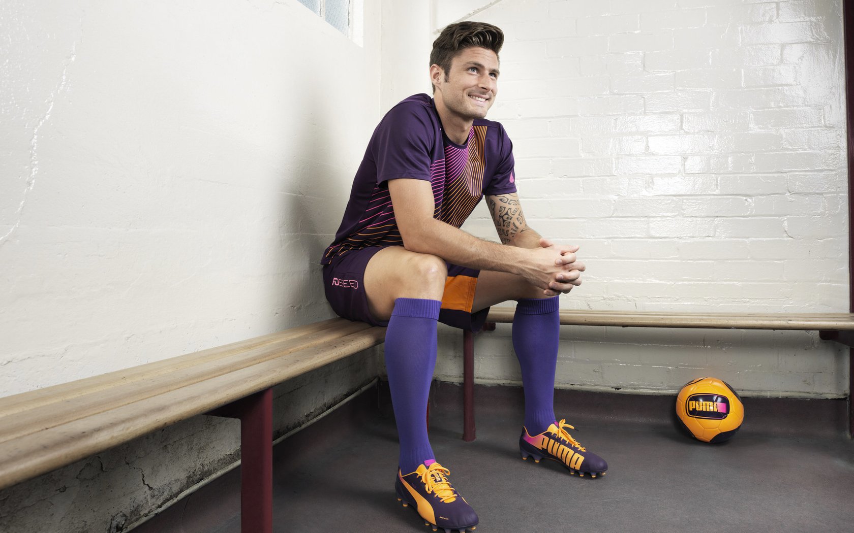 利拉德压制级发挥如雷霆万裂，上海队提前终结悬念展冠军相